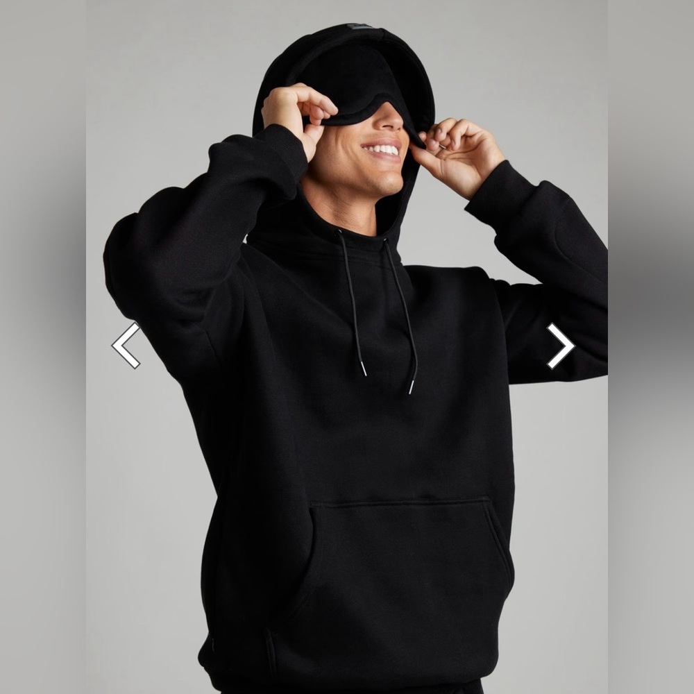 Men's Black Pullover Hoodie - Classic Comfort